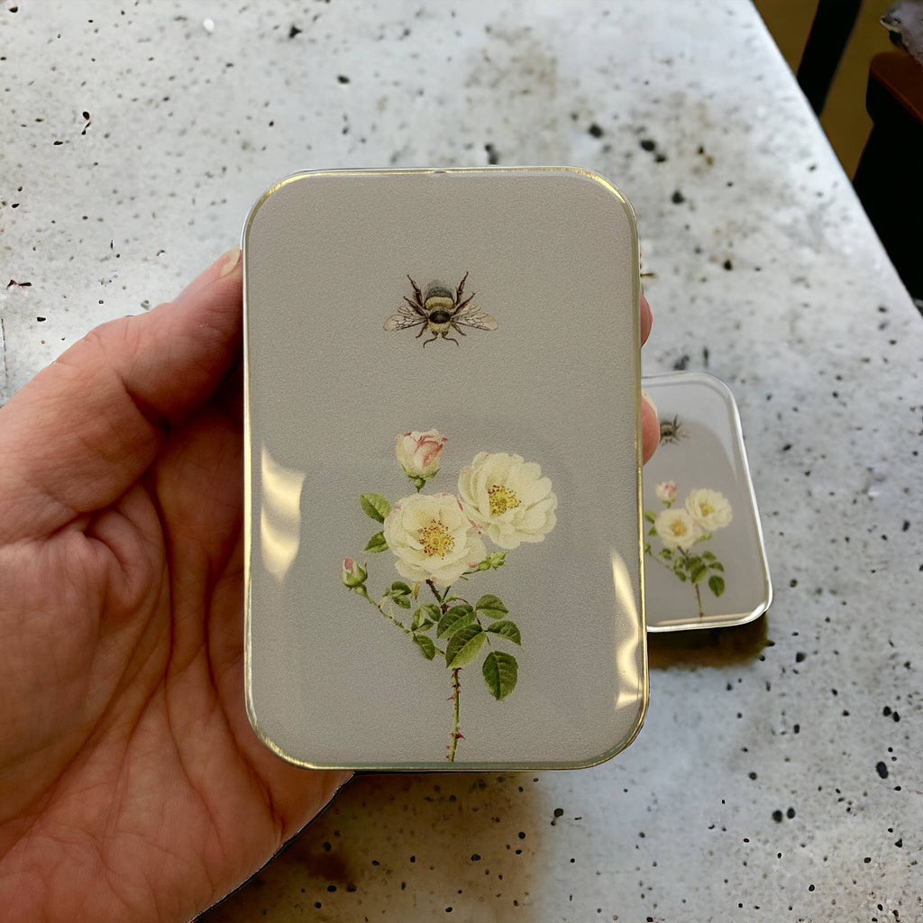 FIREFLY NOTES | Notions Tin :: Bee & Rose