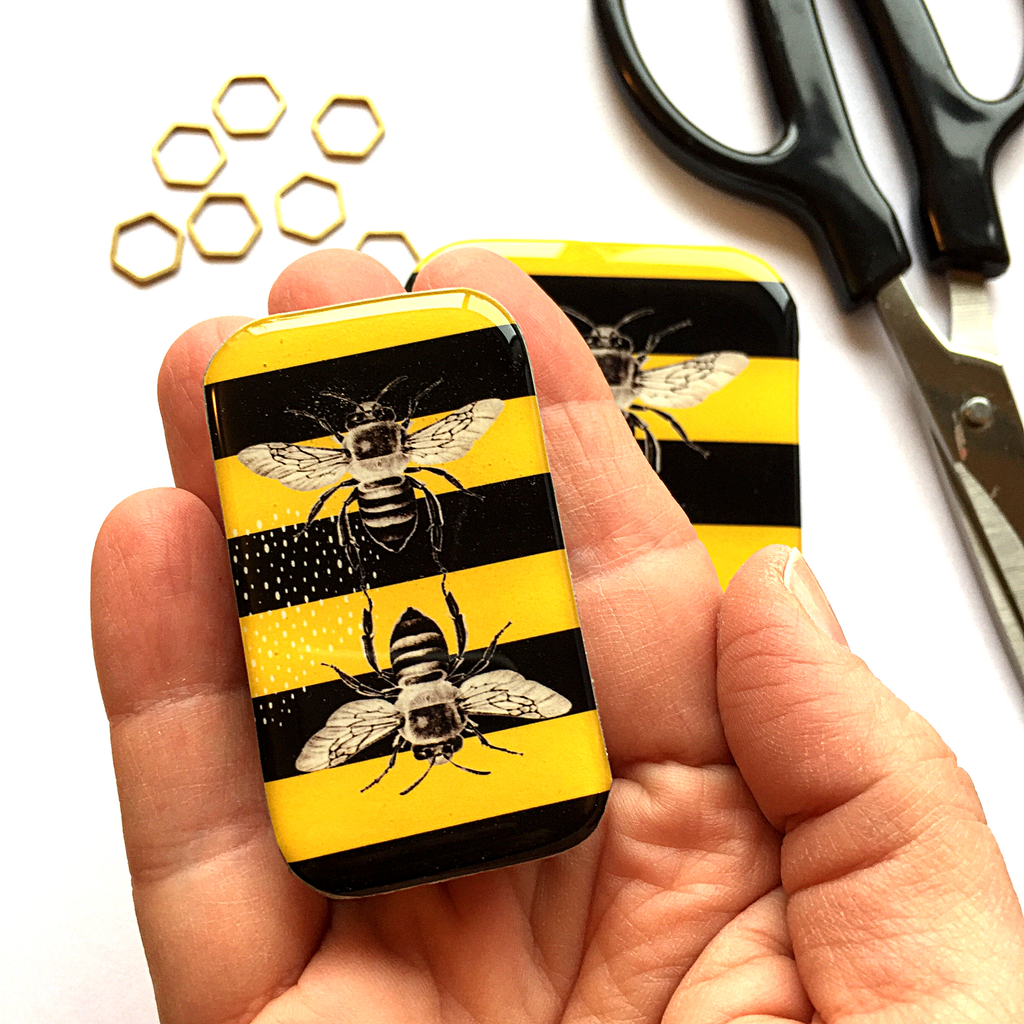 FIREFLY NOTES | Notions Tin :: Bee