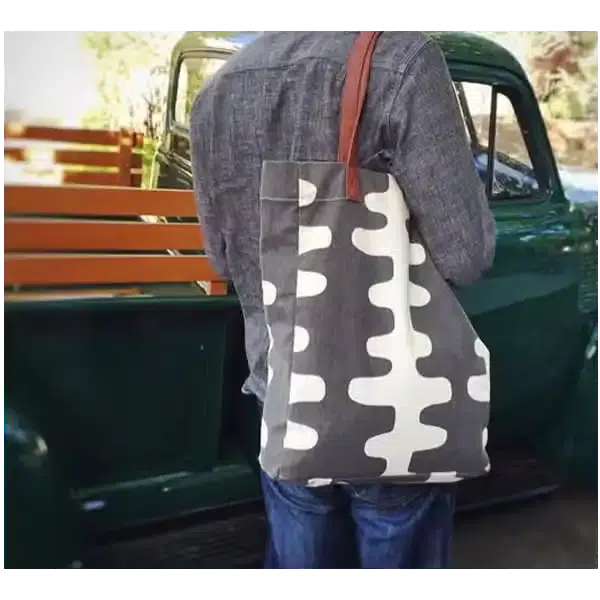 MAIKA | Market Tote :: Echo Charcoal