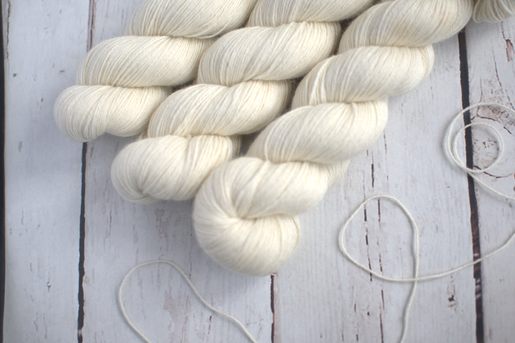 JULIE ASSELIN | Nomade Mini Skeins