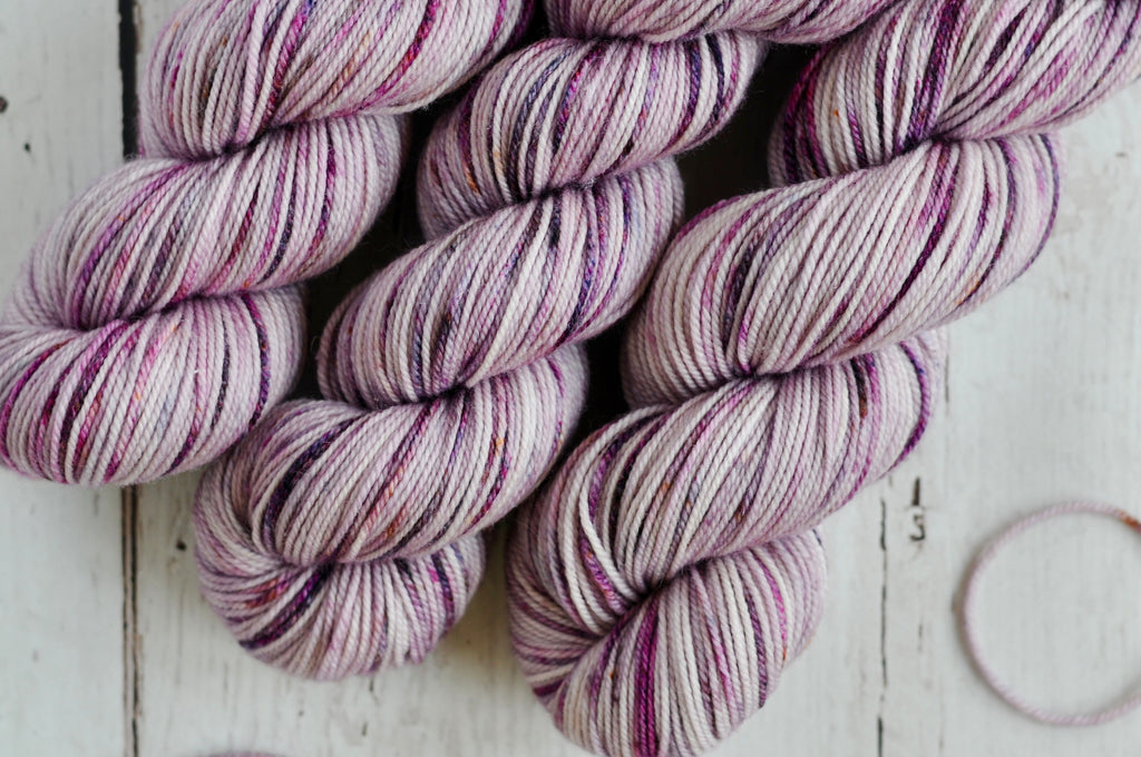 Julie Asselin | Leizu DK