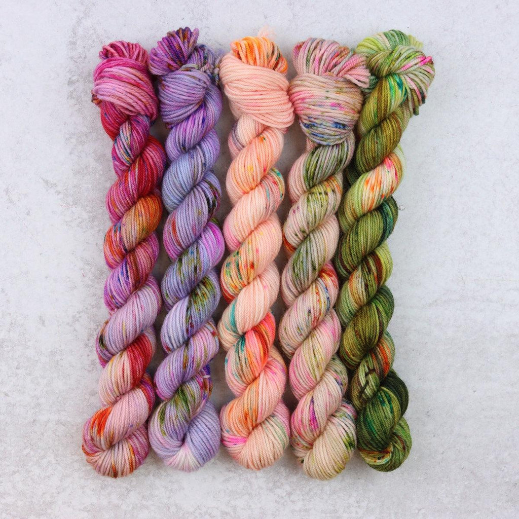 SPUN RIGHT ROUND | Flower Power Minis