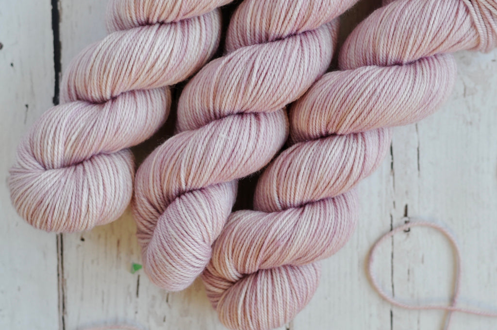 Julie Asselin | Leizu DK