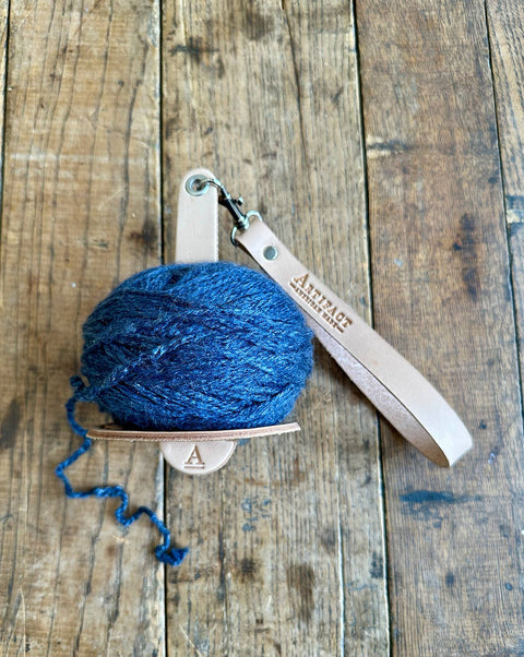 ARTIFACT | Wristlet Portable Yarn Spinner
