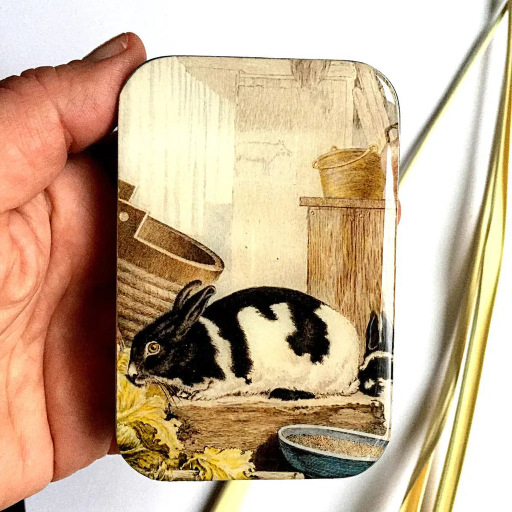 FIREFLY NOTES | Notions Tin :: Rabbit