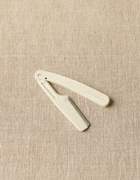Cocoknits |  Fuzz Off Comb