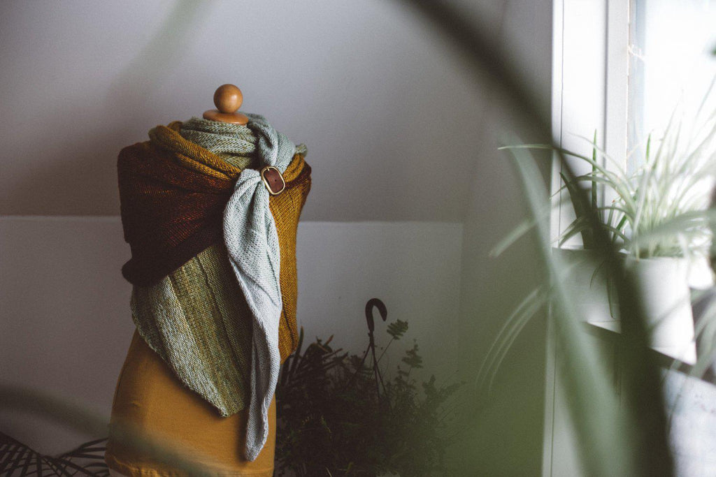 PURL & HANK | Shawl Buckle