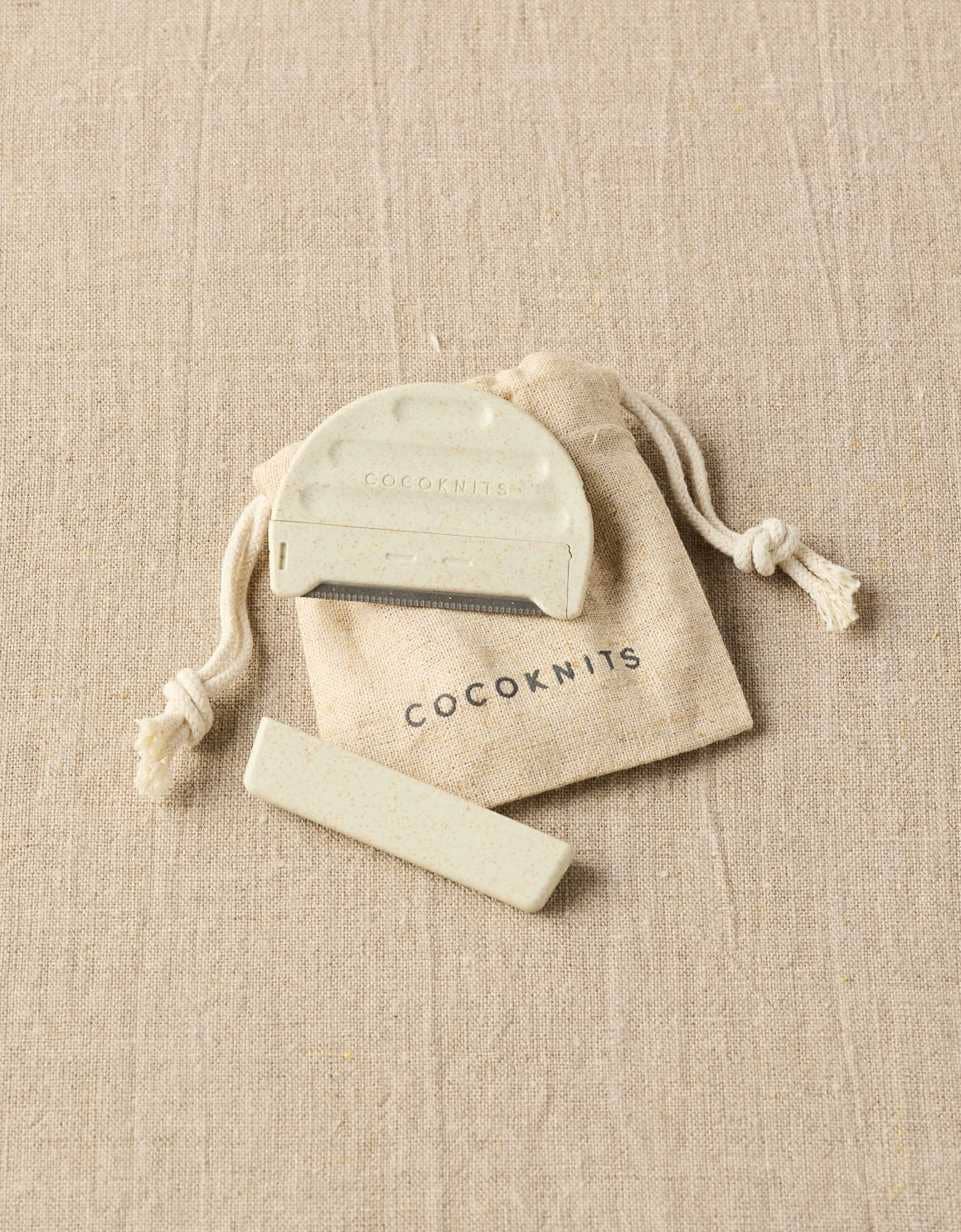 Cocoknits | Fuzz Off Comb II